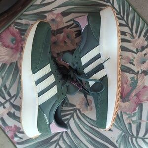 Adidas Run 70's athletic shoes